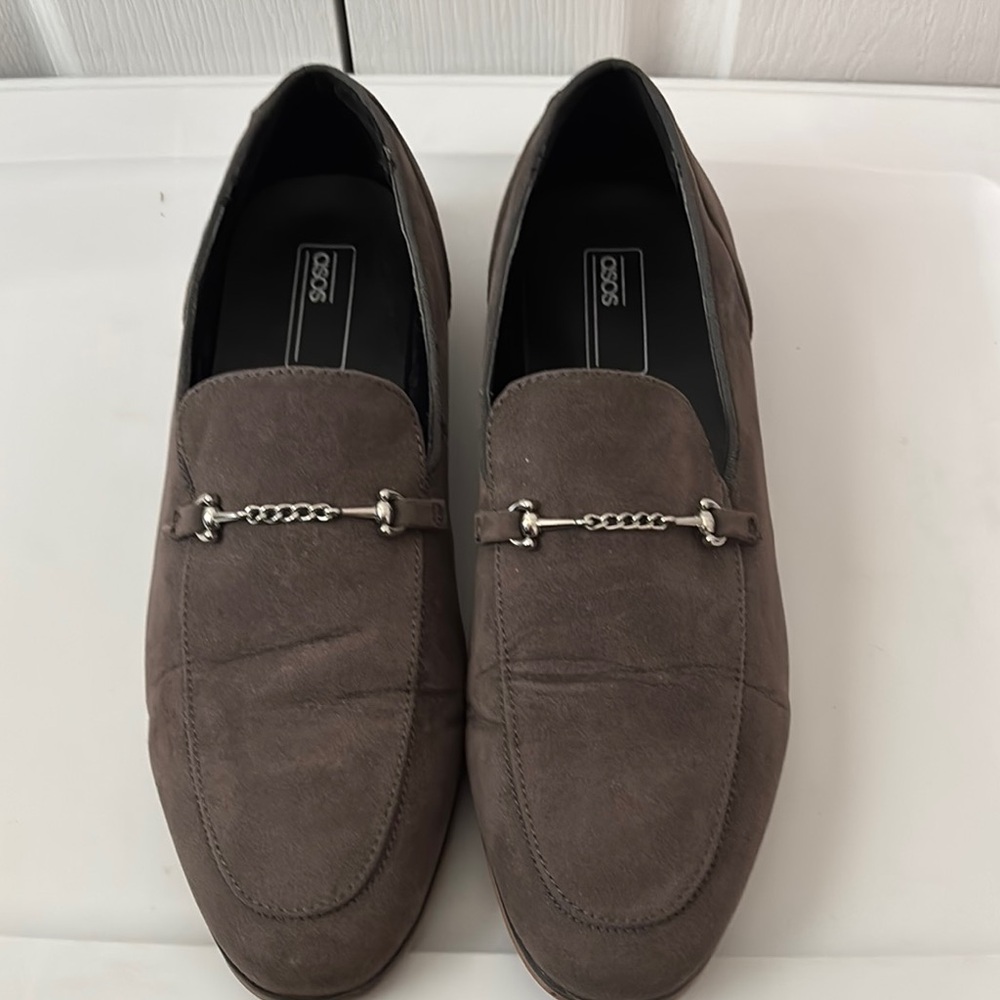 ASOS men’s gray  loafers with snaffle. Size 9.